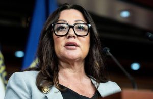 Lori Chavez-Deremer Wikipedia